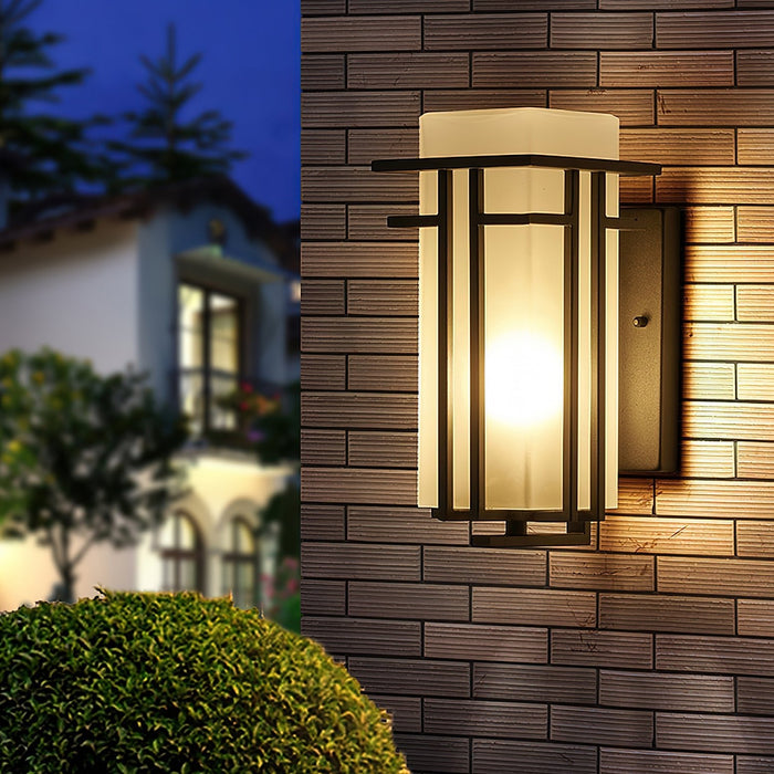 Linden Outdoor Wall Lamp-DWHOME