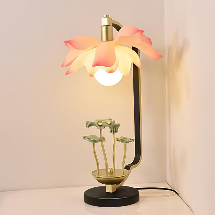 Lotus Table Lamp - DWHOME