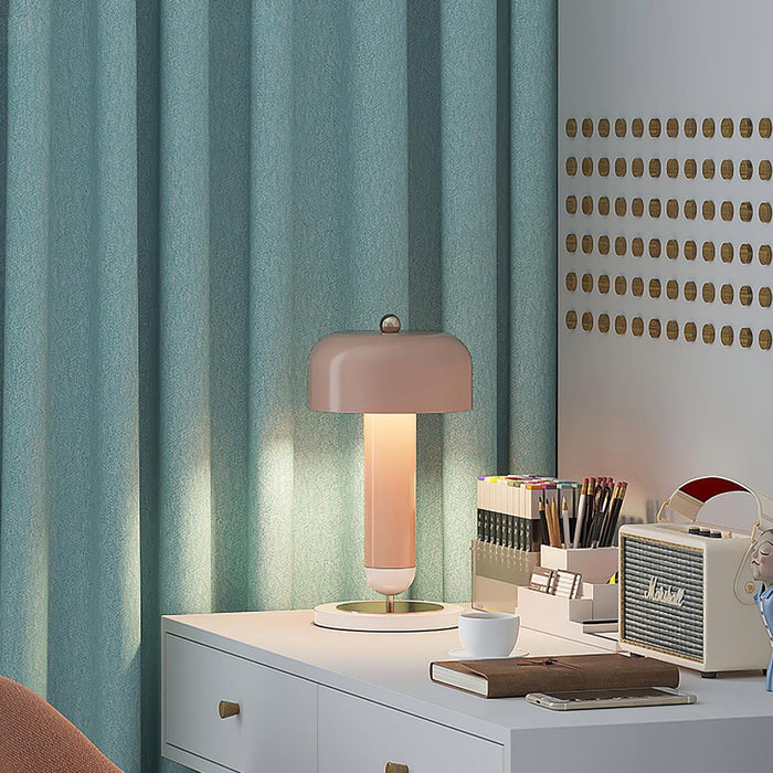 Lulu Table Lamp - DWHOME