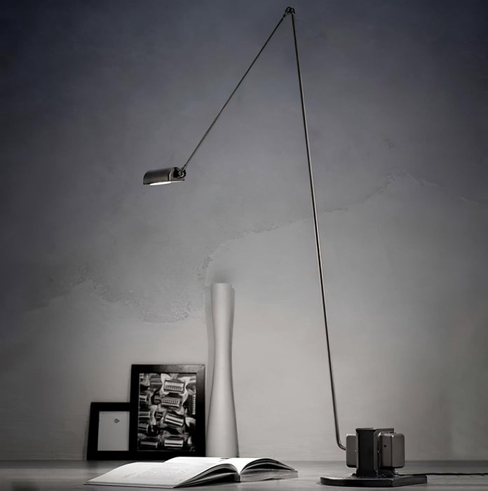 Dynamo Table Lamp - DWHOME