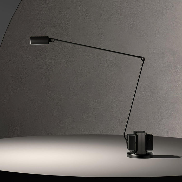 Dynamo Table Lamp - DWHOME