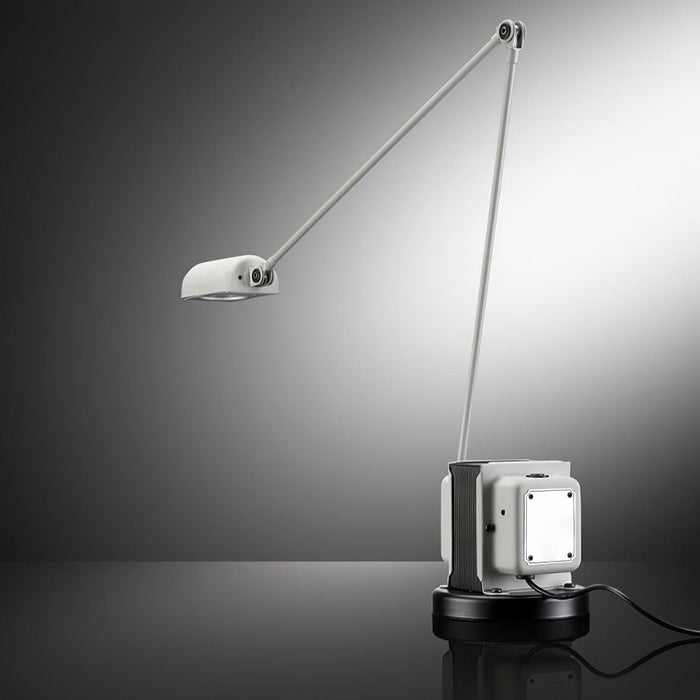 Dynamo Table Lamp - DWHOME