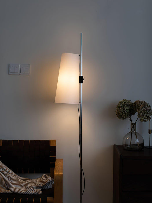 Lupe Floor Lamp - DWHOME