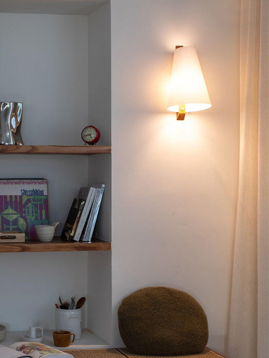 Lupe Wall Lamp - Vakkerlight