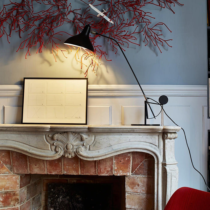 Mantis Arm Table Lamp - DWHOME