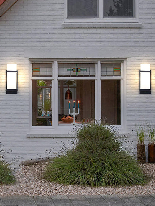 Mcdade Outdoor Wall Light - DWHOME