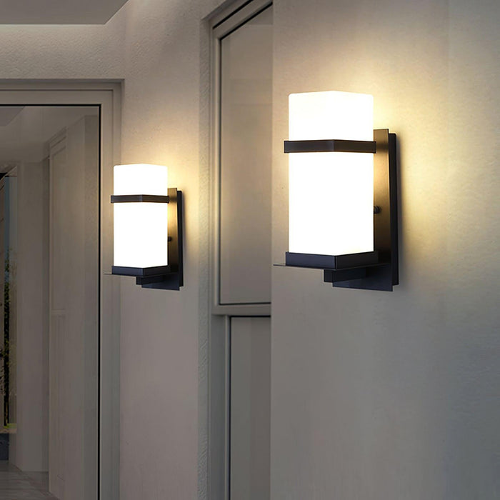 Mcdade Outdoor Wall Light - DWHOME