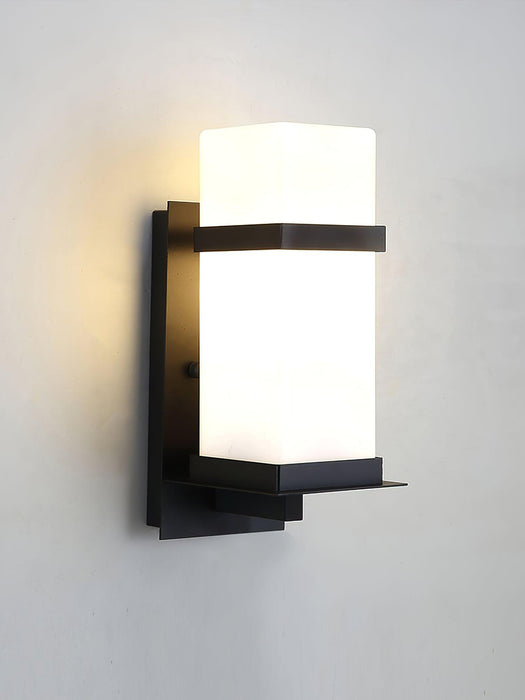 Mcdade Outdoor Wall Light - DWHOME