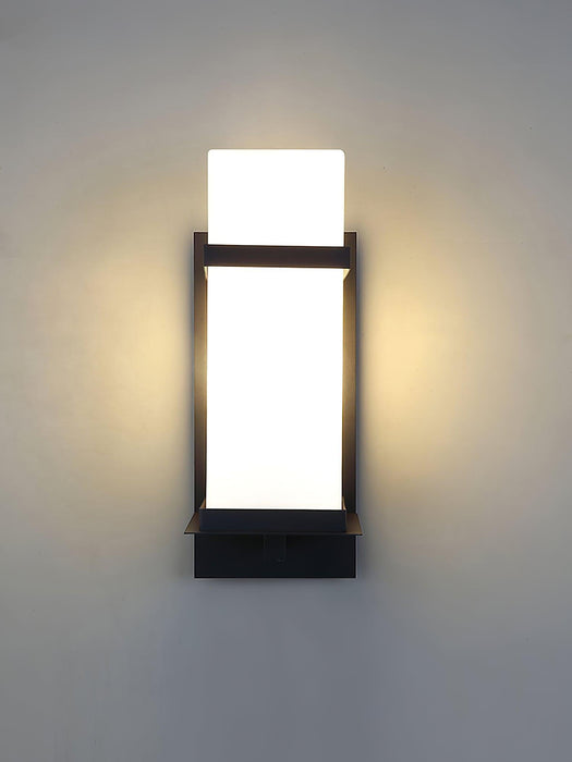 Mcdade Outdoor Wall Light - DWHOME