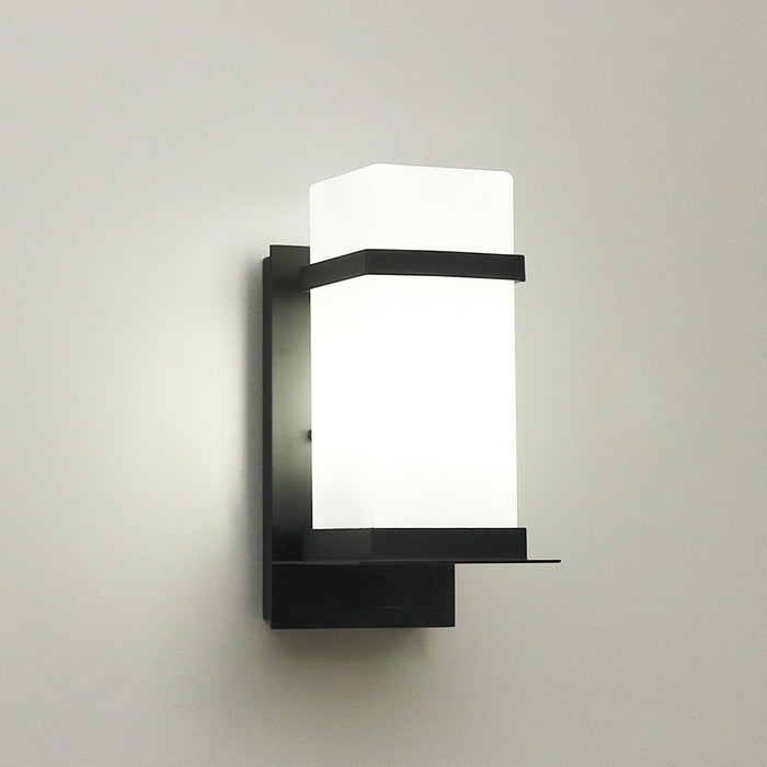Mcdade Outdoor Wall Light - DWHOME