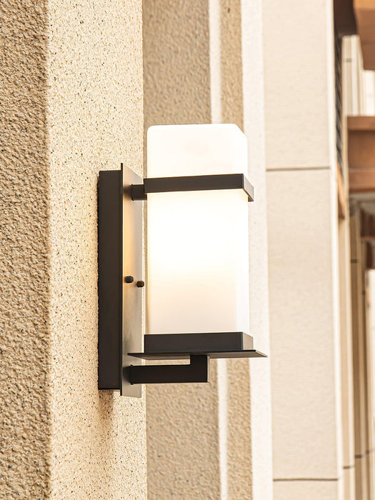 Mcdade Outdoor Wall Light - DWHOME