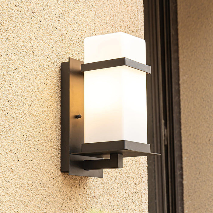 Mcdade Outdoor Wall Light - DWHOME