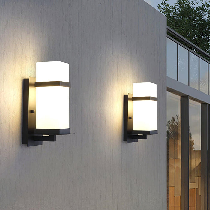 Mcdade Outdoor Wall Light - DWHOME