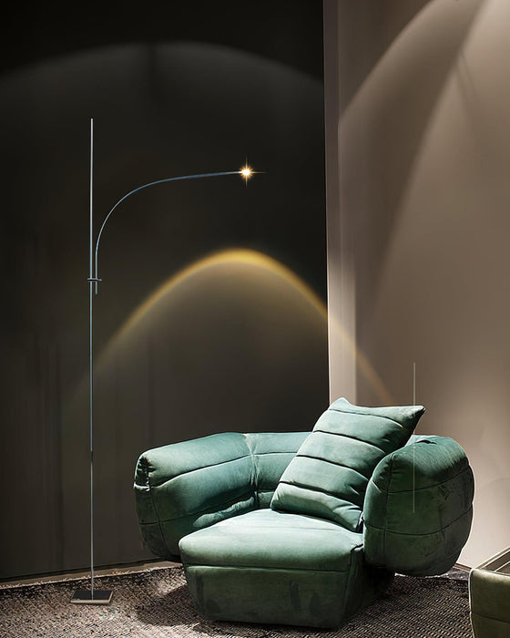 Metal Body Graceful Floor Lamp-DWHOME