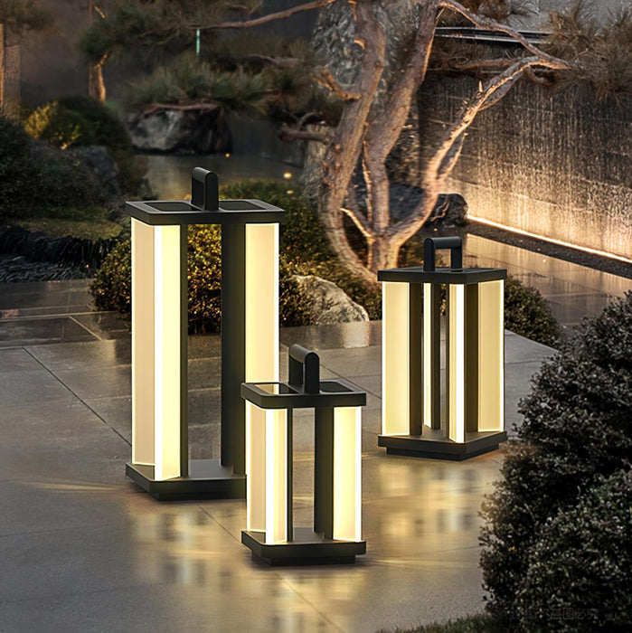 Metroluxe Outdoor Light-DWHOME