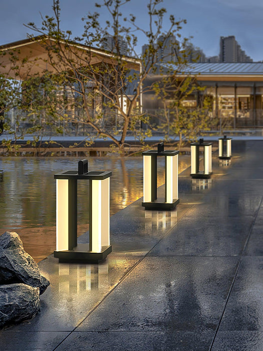 Metroluxe Outdoor Light-DWHOME