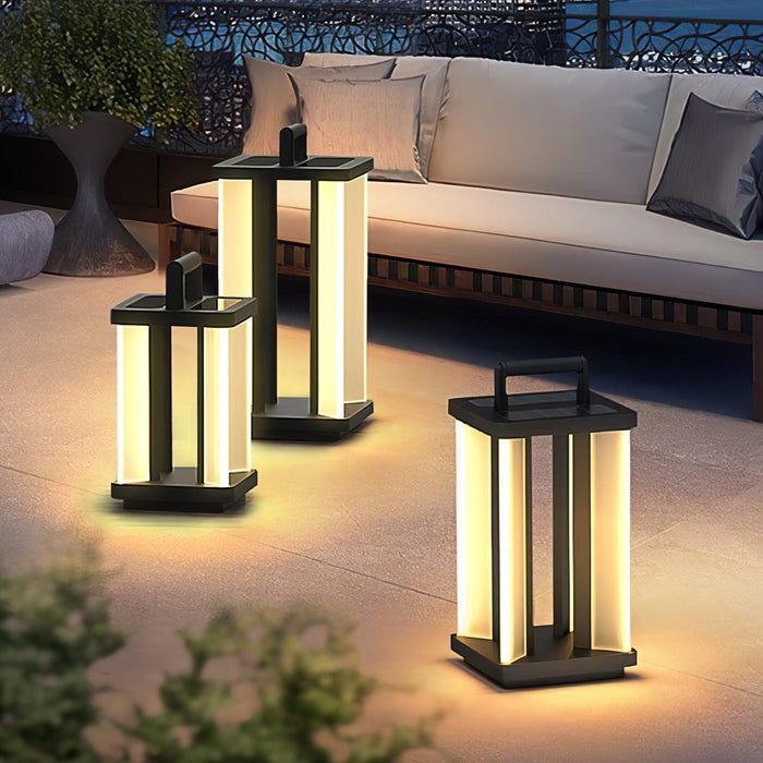 Metroluxe Outdoor Light-DWHOME