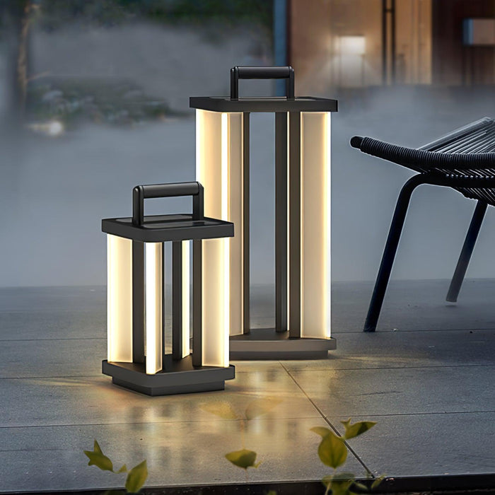Metroluxe Outdoor Light-DWHOME