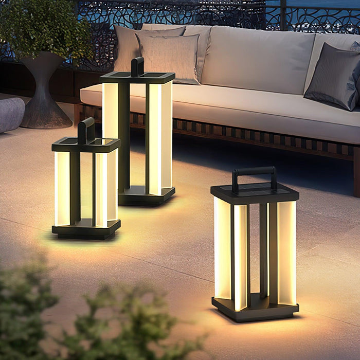 Metroluxe Outdoor Light-DWHOME