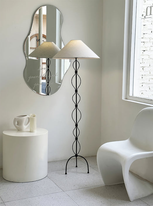 Minimalist Iron Twist Floor Lamp - Vakkerlight