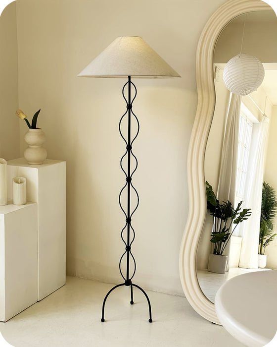 Minimalist Iron Twist Floor Lamp - Vakkerlight