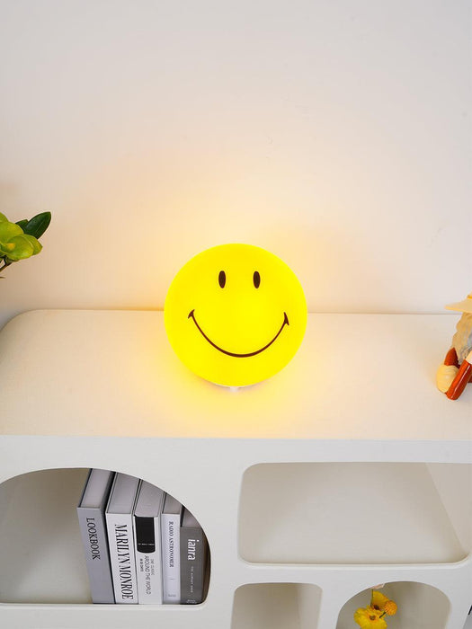 Lampe de table rechargeable souriante - DWHOME