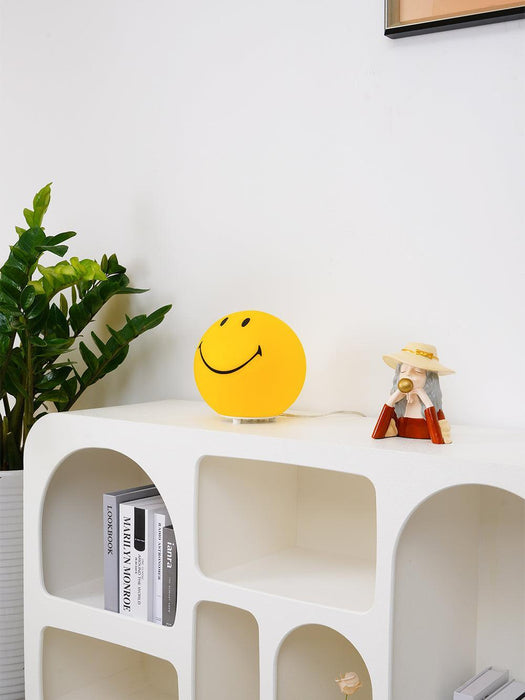 Lampe de table rechargeable souriante - DWHOME