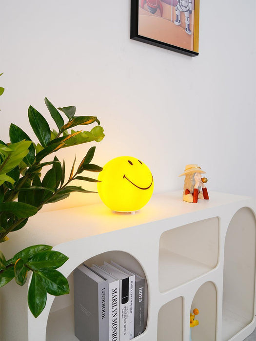 Smiling Table Lamp-DWHOME
