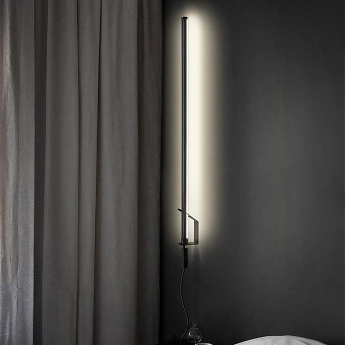 Sasaki Minimalist Line LED Wall Light With Wall Plug - DWHOME