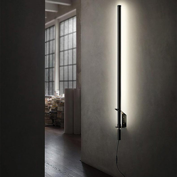 Sasaki Minimalist Line LED Wall Light With Wall Plug - DWHOME