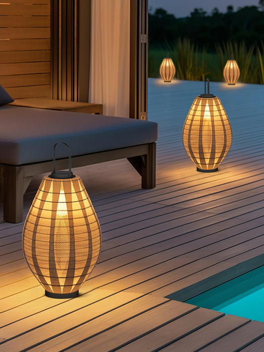 Oasis Mesh Beacon Outdoor Lamp-DWHOME