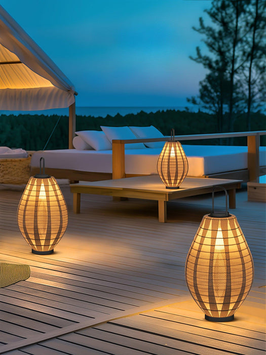 Oasis Mesh Beacon Outdoor Lamp-DWHOME