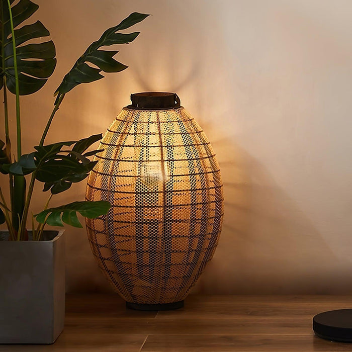 Oasis Mesh Beacon Outdoor Lamp-DWHOME