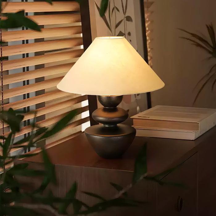 Ombra Totem Table Lamp - Vakkerlight