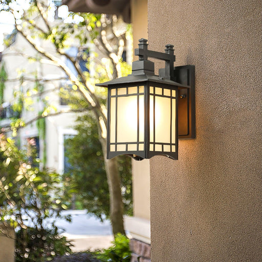 Orm House Outdoor Wall Light-DWHOME