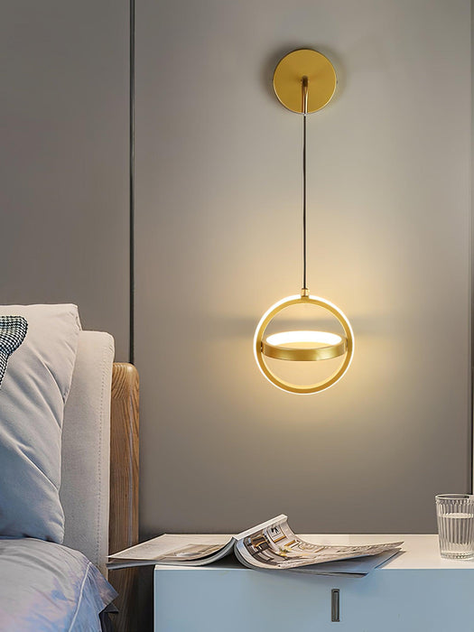 Oval Brass Wall Light - Vakkerlight