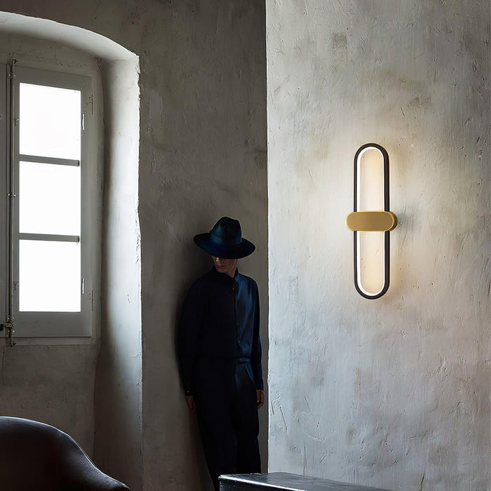 Oval LED Wall Lamp - Vakkerlight