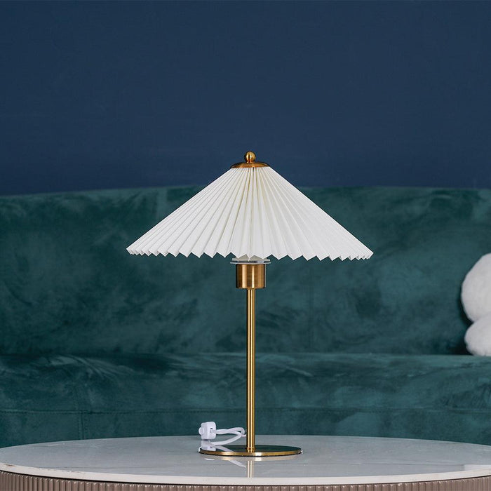 Perla Pleated Table Lamp - DWHOME