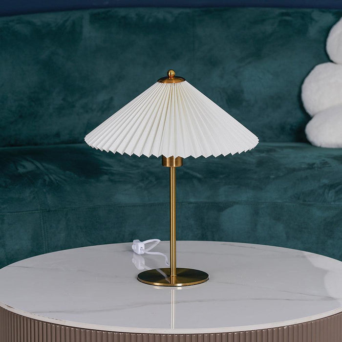 Perla Pleated Table Lamp - DWHOME