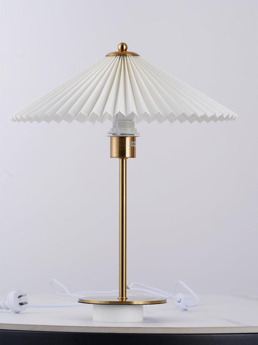 Perla Pleated Table Lamp - DWHOME