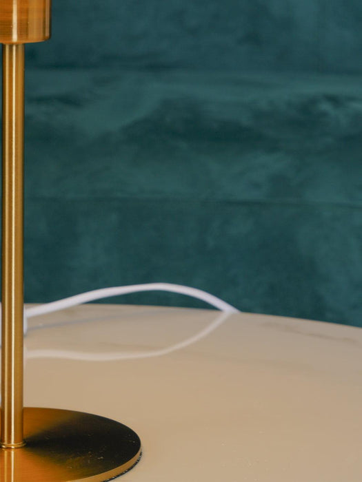 Perla Pleated Table Lamp - DWHOME