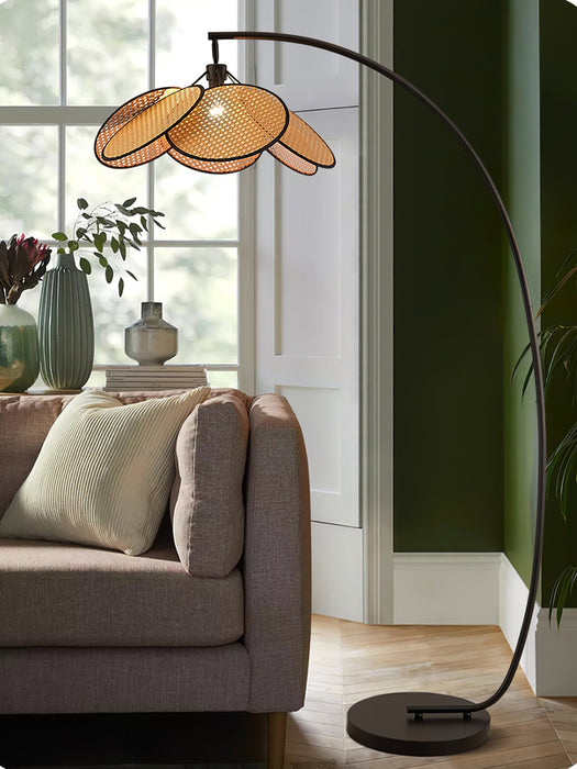 Rattan Bloom Arc Floor Lamp - Vakkerlight