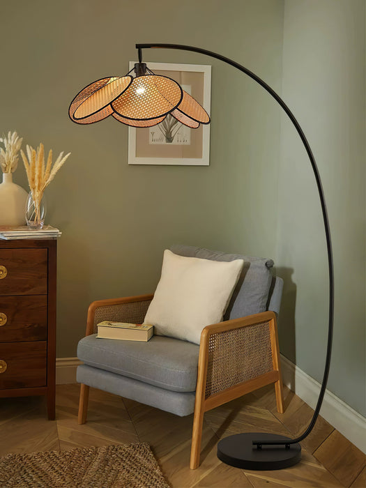 Rattan Bloom Arc Floor Lamp - Vakkerlight