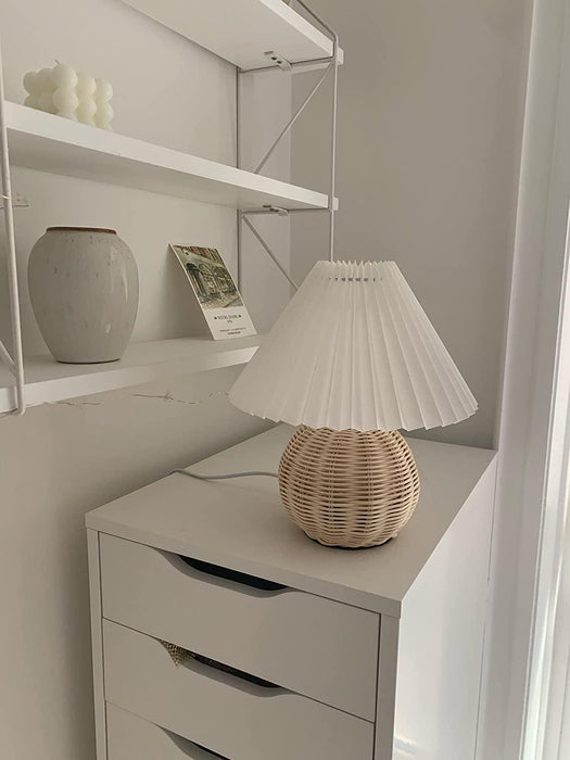 Rattan Pleated Table lamp-DWHOME