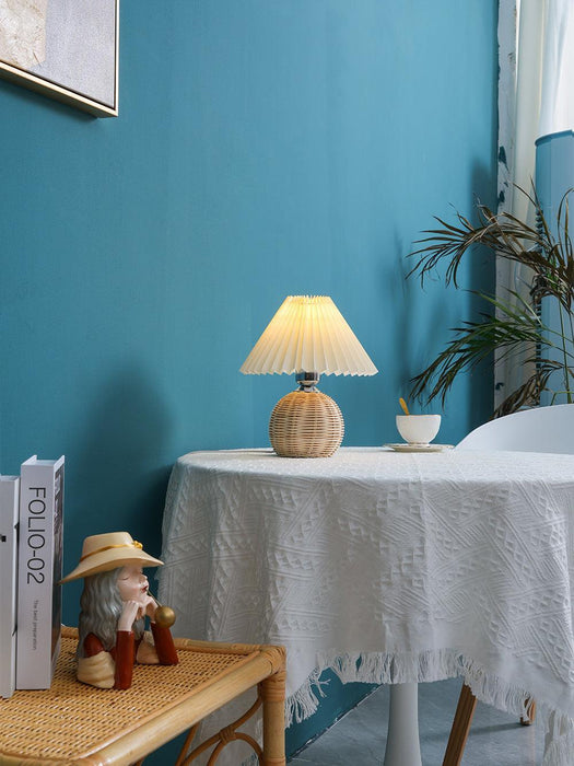 Rattan Pleated Table lamp-DWHOME