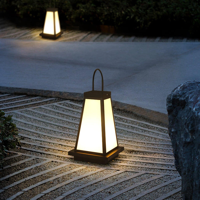 Roam Lantern Garden Outdoor Lamp - DWHOME