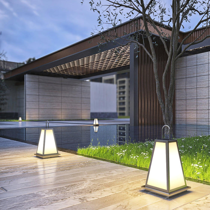 Roam Lantern Solar Outdoor Lamp-DWHOME
