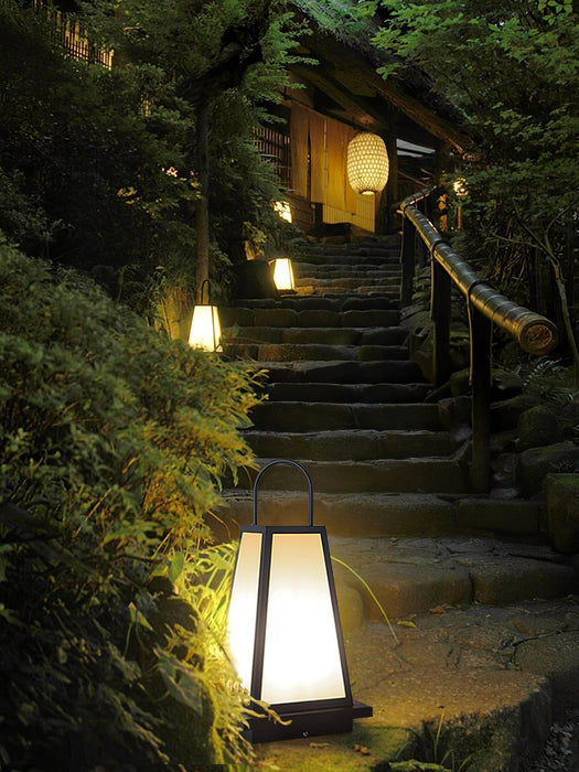 Roam Lantern Solar Outdoor Lamp-DWHOME