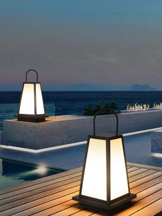 Roam Lantern Solar Outdoor Lamp-DWHOME