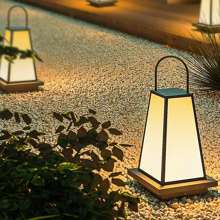 Roam Lantern Garden Outdoor Lamp - DWHOME